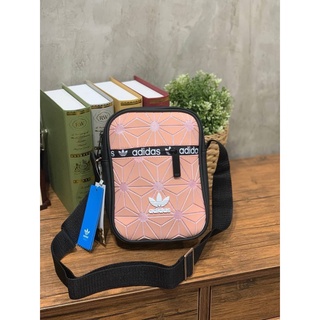 มี2สี กระเป๋าสะพาย Adidas crossbody