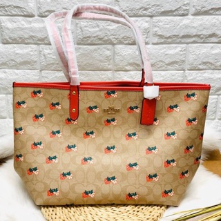 New arrival !! COACH 91515 REVERSIBLE CITY TOTE IN SIGNATURE WITH STRAWBERRY PRINT