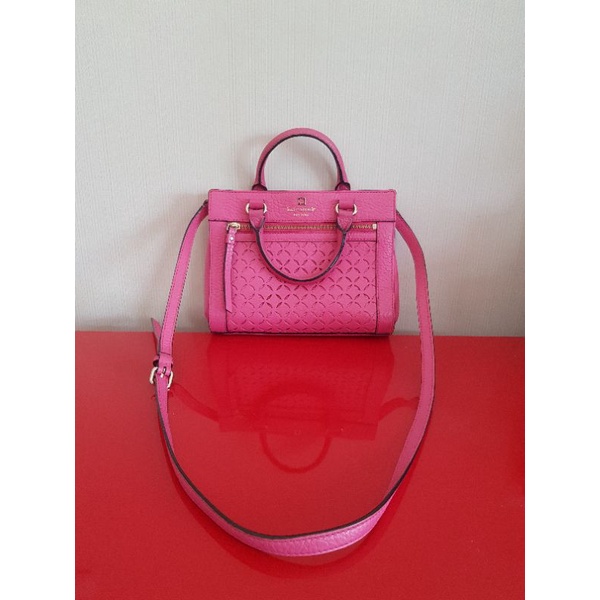 กระเป๋า KATE SPADE..