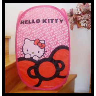 HELLO KITTY ตะกร้าเสื้อผ้าที่น่ากลัว