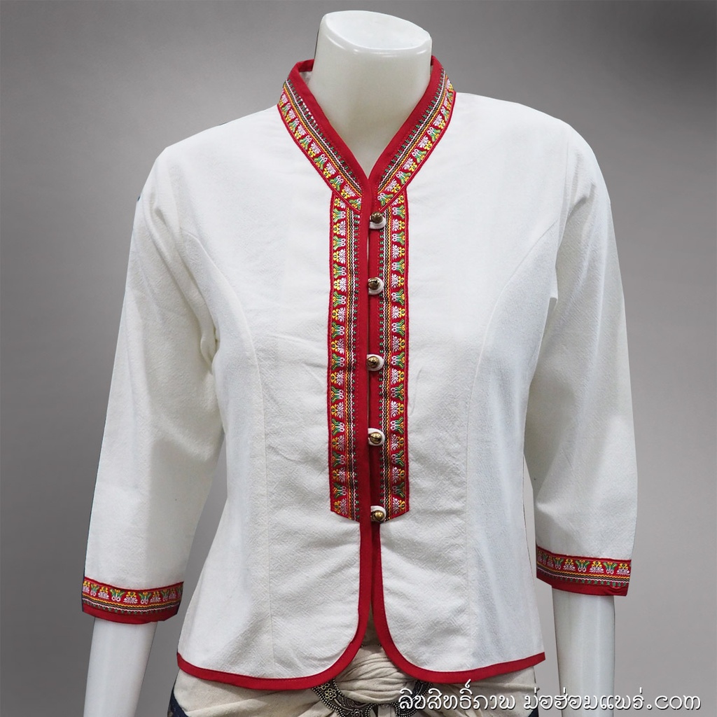 PUTAI-WHITE เสื้อภูไท หญิง สีขาว แขนสามส่วน แต่งดิ้นเงิน