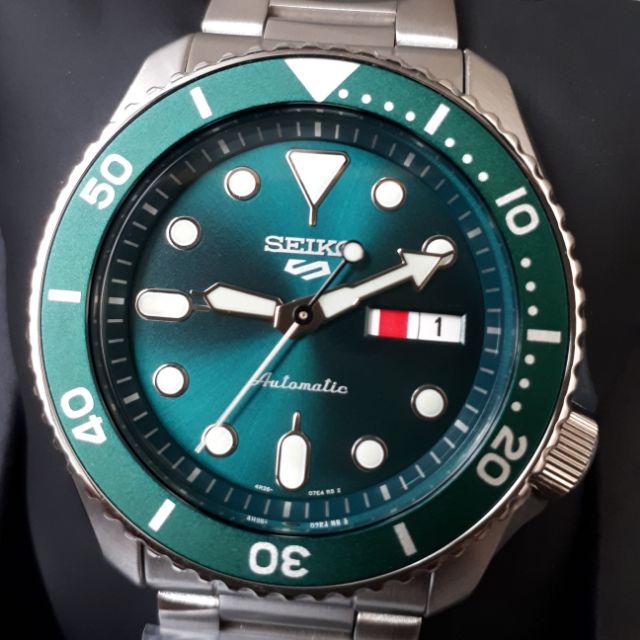 seiko 5 sport green