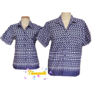 เสื้อเชิ้ตลายขอ แขนสั้น ผ้าฝ้ายแกรมไหม สีไม่ตก พิมพ์ลาย ชายหญิง Thanarath Shirt Cotton Silk, S printed Short Sleeve