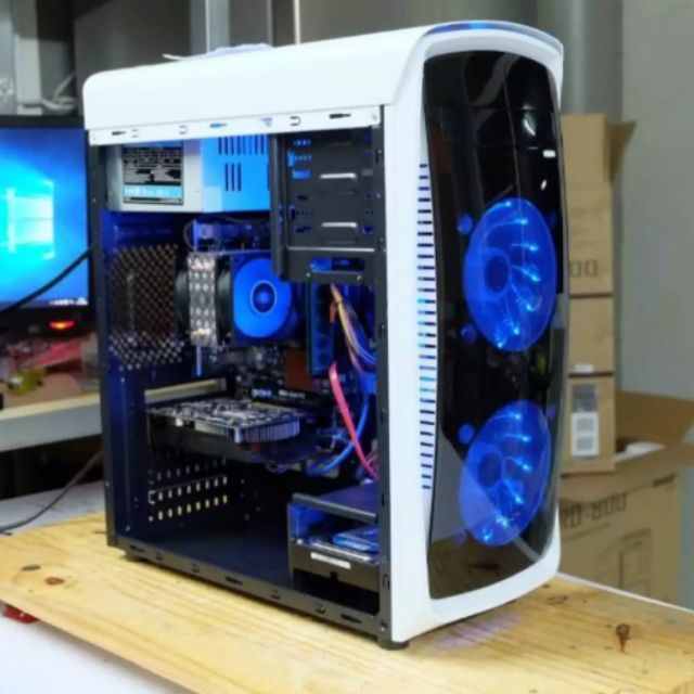 CPU พร้อม เมนบอร์ด Ram 8 G case Tsnumai CAX7 เล่น GTA V ได้  CPU:FX6300 MB: ASUS M5A78-M LX AM3+ RAM