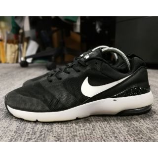 NIKE AIR MAX SIREN RUNNING SHOE #749510-004