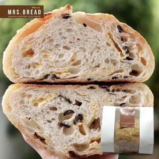 Olive and Cheddar Sourdough Bread
