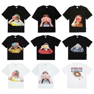 [acme De la vie] ★ ด้วยการซ่อนแท็กเกินขนาด★  Adlv BABY FACE SHORT SLEEVE T-SHIRT DONUT 1 ชิ้น acmedelavie เสื้อยืดลําลอง แฟชั่นเกาหลี สําหรับผู้ชาย ผู้หญิง