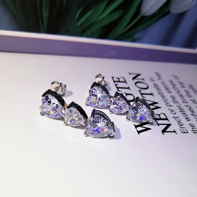 100% solid 925 เงินสเตอร์ลิงใหม่ล่าสุดหัวใจต่างหูผู้หญิง Brilliant คริสตัล Cubic Zirconia Love ต่างหูหมั้นเครื่องประดับแฟชั่น 2021 - รูปที่ 3