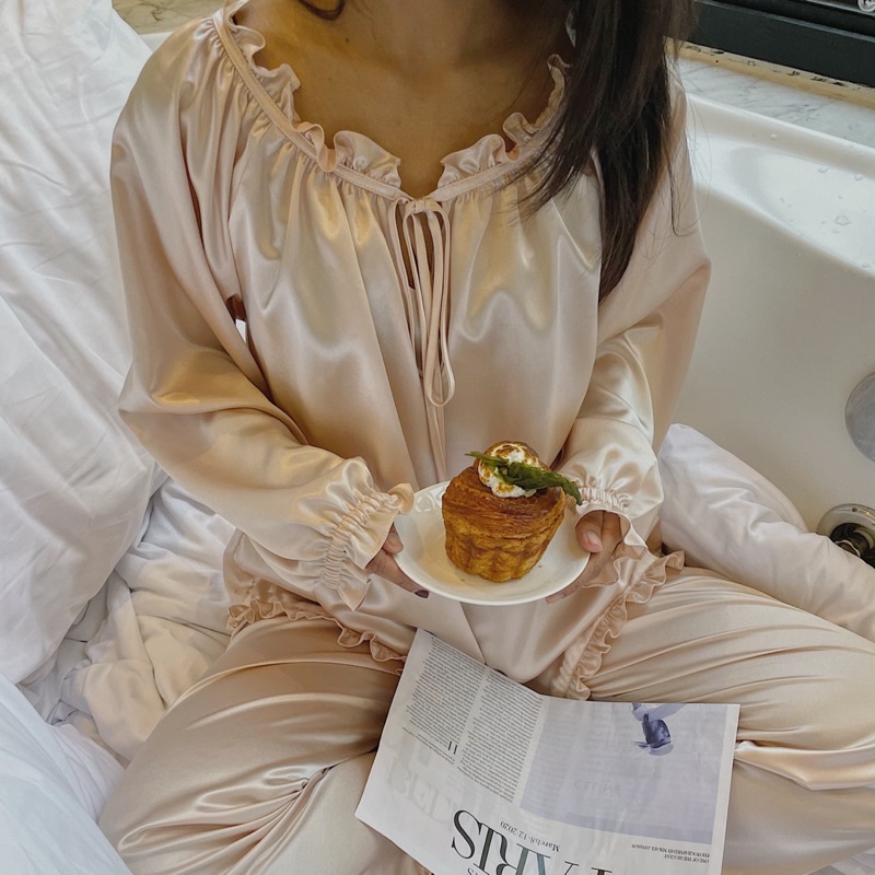 ชุดนอนขายาว ผ้าซาติน: Cozy Night Pajamas🩵✨ - รูปที่ 4