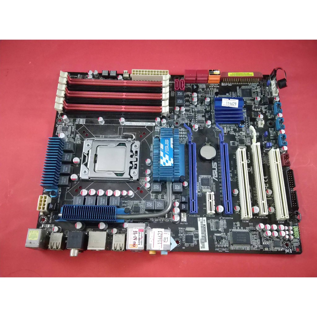ขายเหมา Xeon E5540 4 core 8 thread + mb asus p6t socket 1366