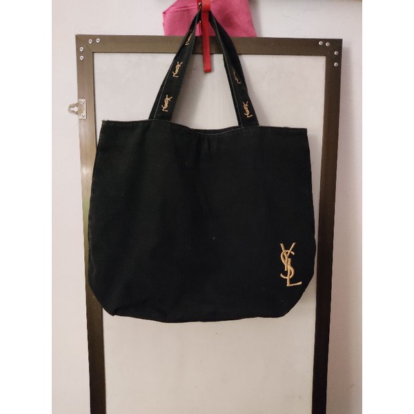 กระเป๋าผ้า YSL มือสอง