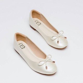 Premium Mary Flats : Pearl