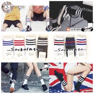 ถุงเท้าแฟชั่น Old School Socks ถุงเท้าข้อยาว ครึ่งแข้ง สีดำแถบขาว 3 เส้น ฟรีไซส์