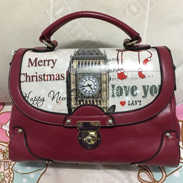 How.r.u แท้ มือ2 กระเป๋าสะพายข้างสภาพสวยกริบสุดหรู