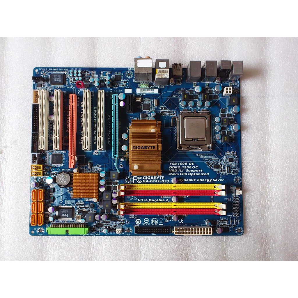 เมนบอร์ดชิปเซ็ต Gigabyte GA-EP43-DS3 Socket 775 DDR2 P43 และโปรเซสเซอร์ E5500