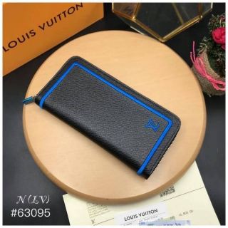 Louis Vuitton Zip Wallet