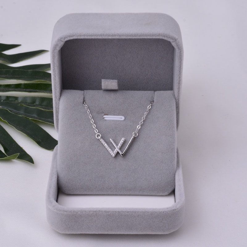 wxตัวอักษรสร้อยคอหญิง925โซ่กระดูกไหปลาร้าเงินvvแฟน Bojun ชอว์ เชียวจาน