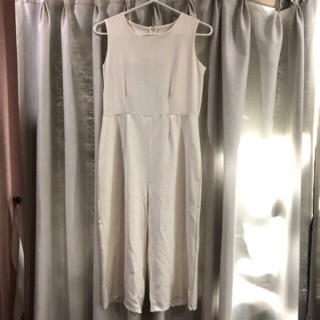 White Jumpsuit Free Size จั๊มสูทขายาวสีขาว