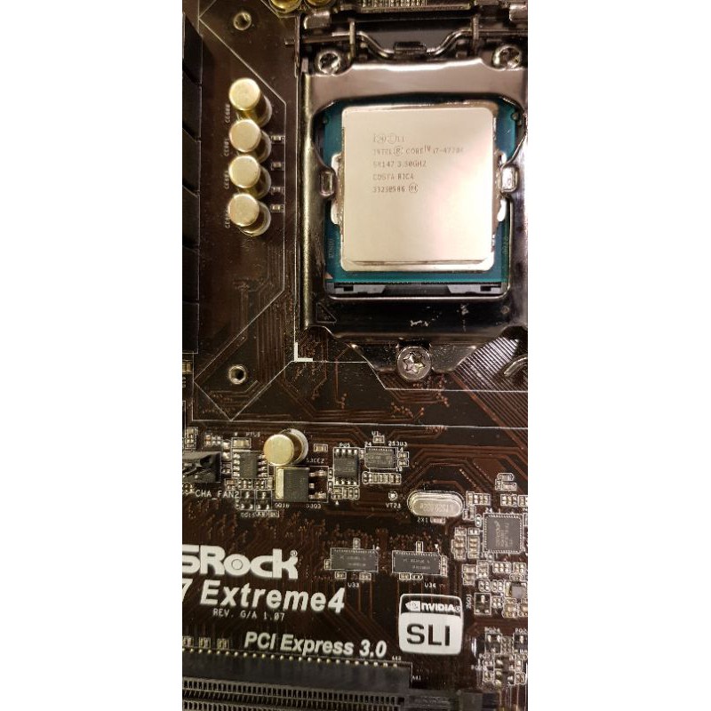 Intel i7 4770K  + Asrock z87 Exteme4 + 16GB DDR3