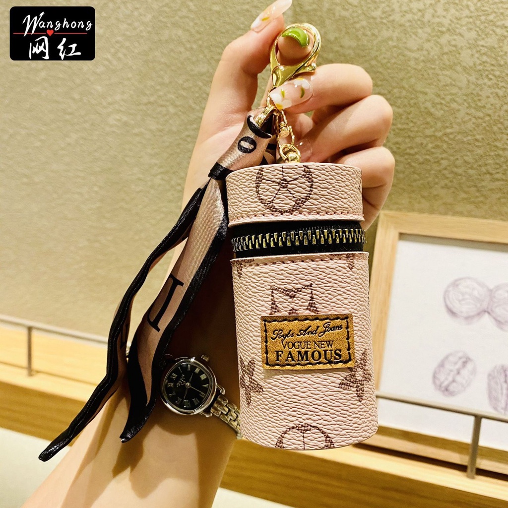 !!พร้อมส่ง!! พวงกุญแจ กระเป๋า LV กระติ๊บไฮโซหรูหรา งานพรีเมียม ทรงกระเป๋าถังย้อนยุคคลาสสิกพร้อมการตกแต่ง น่ารักไม่ไหว