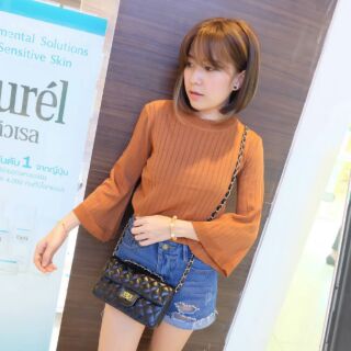 เสื้อไหมพรม แขนกระดิ่ง 🎖🎁