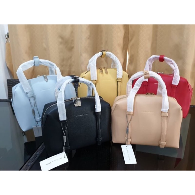 charleskeith ทรงหมอนรุ่นนี้สวยสุดๆ