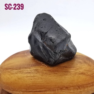 นิลก้อนธรรมชาติ (Black Spinel)