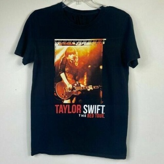 เสื้อยืดโอเวอร์ไซส์เสื้อยืด Taylor Swift  The Red Tour Top - ShirtS-3XL