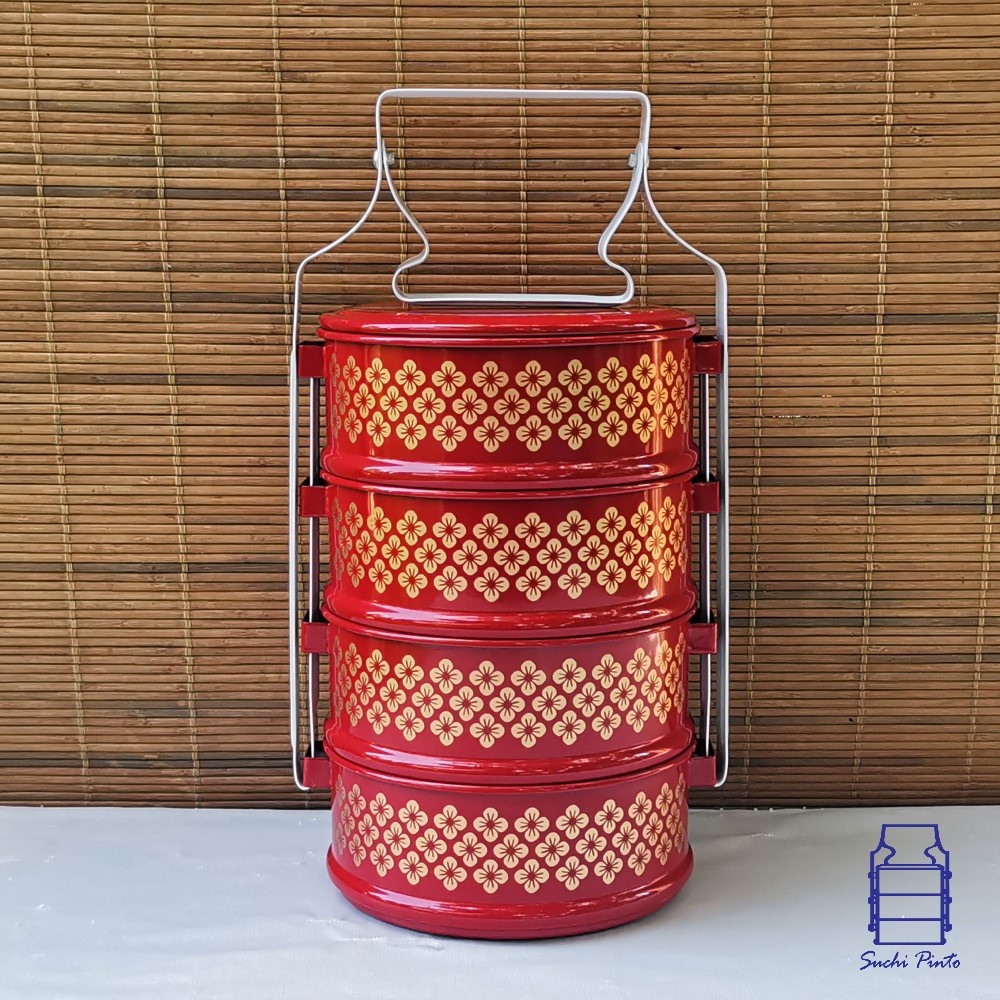 ปิ่นโตสีแดงสกรีนลายดอกซากุระขนาดกว้าง14ซ.ม.เป็นงานHandmadeระยะเวลาสกรีน2-3วันจัดส่ง