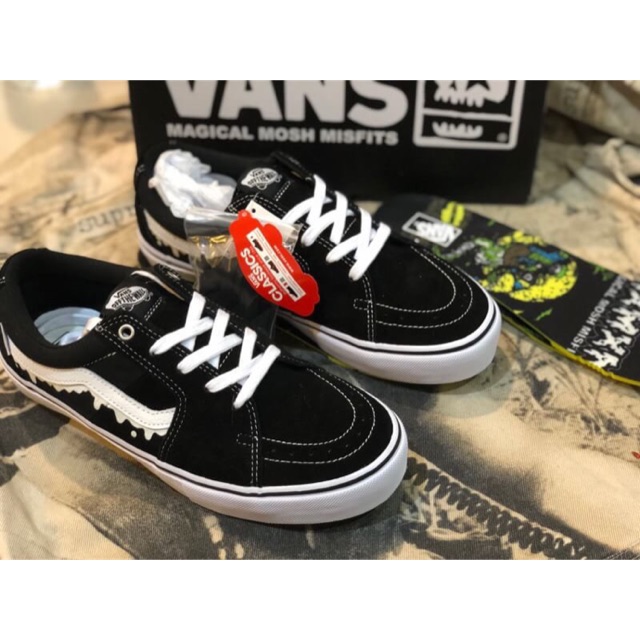 magical mosh misfits x vans