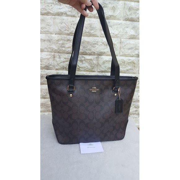 coach ZIP TOP TOTE IN SIGNATURE (COACH F58294)