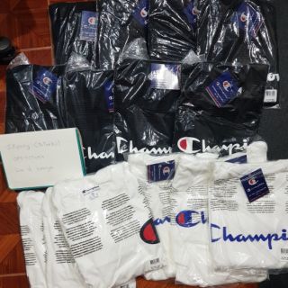 เสื้อ CHAMPION ของแท้ จาก shop usa แขนยาว สี ขาว , ดำ