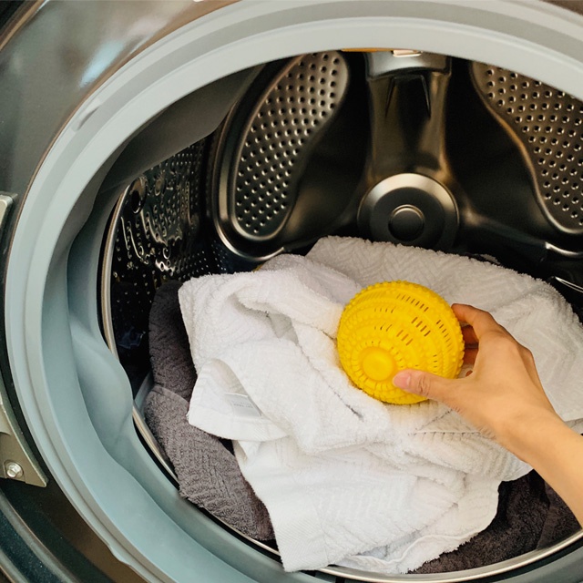 [BIOCERA] ลูกบอลซักผ้า เป็นมิตรกับสิ่งแวดล้อม สีเขียว ใช้ซ้ําได้ 4 ปี (1100 ครั้ง) สีเหลือง ไม่มีสารเคมี ไม่พันกัน แบบเปลี่ยน