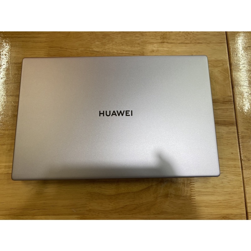 HUAWEI MateBook D15 i3 Core™ i3-10110U Processor | Intel® UHD Graphics 620 8GB DDR4 ขนาดจอ 15.6 นิ้ว