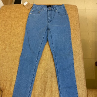 ใหม่! กางเกงยีนส์ billy jeans size m แบรนด์ sis story