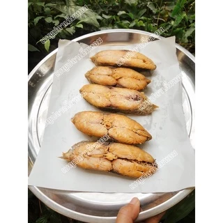 ปลาอินทรีย์เค็มหอม แบบเป็นตัวตัวละ 1000 กรัม - 500 กรัม กิโลกรัม ละ 450 บาท จากเรือของเราเอง ทะเลอ่าวไทย
