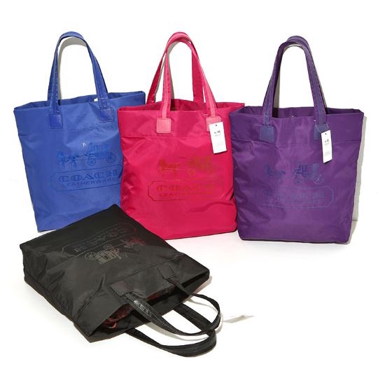 กระเป๋า Coach Nylon Waterproof Tote Bag Outlet แท้!! สินค้ามีพร้อมส่งในไทยค่ะ