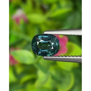 พลอย เขียวส่อง (Green Sapphire) 1.27 กะรัต (Cts.) ดิบ พลอยแท้ อัญมณีมงคลประจําวันเกิด