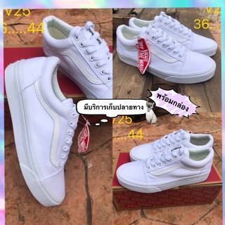 รองเท้าผ้าใบ สีขาว ของ. vans พร้อมกล่องสินค้า