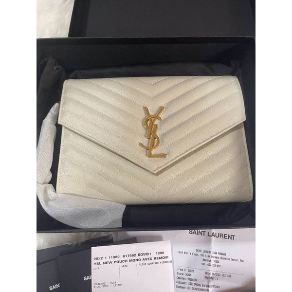 👜NEW Ysl Clutch  2022 Saint Laurent Monogram Clutch  White and gold YSL clutch bagออก shop Siam paragon  อปก ❤️มีครบมาก