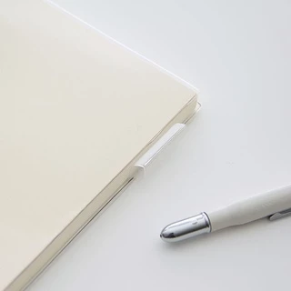 MIDORI Clear Cover for MD Notebook <A5> (D49360006) / ปกพลาสติกใสสำหรับสมุด MD ขนาด A5 แบรนด์ MIDORI จากประเทศญี่ปุ่น
