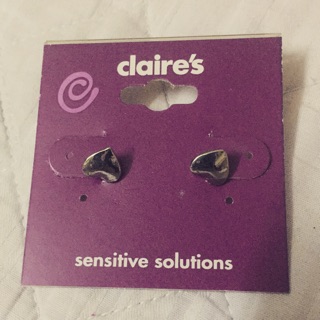 ต่างหูเงิน รูปหัวใจ Claires