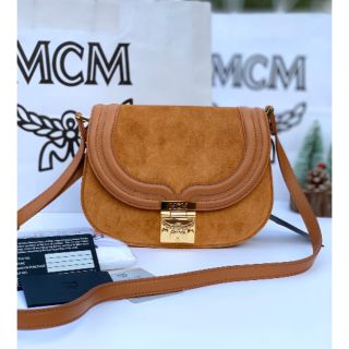 Cognac

New MCM Trisha Chain Shoulder Bag