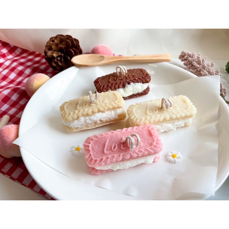 พร้อมส่ง 4 ชิ้น! 彡★ Lotus biscuit 🥠 เทียนหอมบิสกิตโลตัส น่ารักมาก!