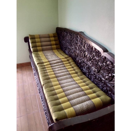 04 หมอนสามเหลี่ยมสิบช่องสามพับ