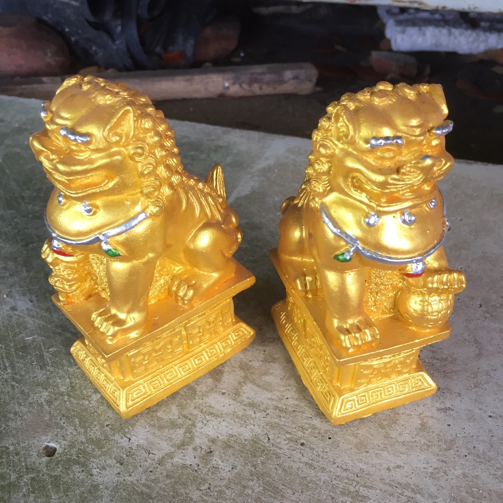 2ชิ้น สิงห์คู่เสริมฮวงจุ้ยบ้าน สิงห์คู่เฝ้าประตูบ้าน สิงห์คู่ปูนป้้นสีทอง
