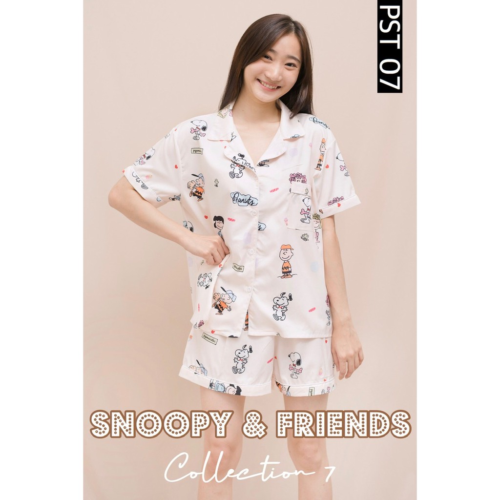 ชุดนอนลาย S n o o p y & Friends สีครีม (cool creme)