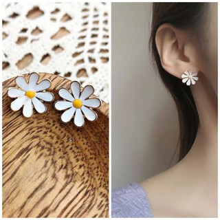 ต่างหูเดซี่ • Daisy Earring