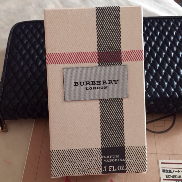 Burberry london แท้ 100%