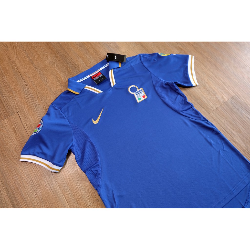 เสื้อบอลยุค 90 ทีมชาติอิตาลี (อิตาลี ยูโร96)